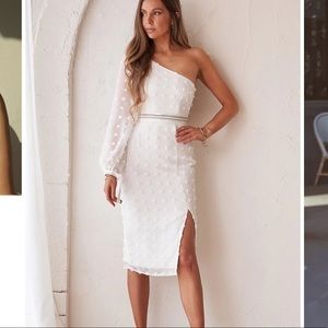 BRAND NEW Jaus Alira midi dress in white (size XL) perfect for bridal events!
